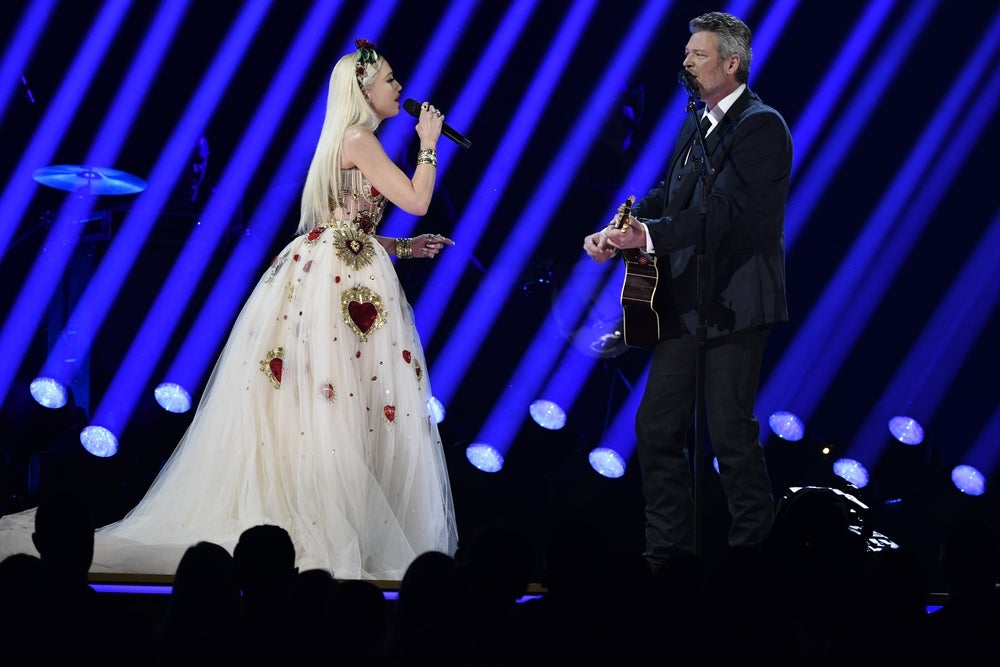 Jan 26, 2020; Los Angeles, CA, USA; Blake Shelton (right) performs  Nobody but you  with Gwen Stefani during the 62nd annual GRAMMY Awards on Jan. 26, 2020 at the STAPLES Center in Los Angeles, Calif. Mandatory Credit: Robert Hanashiro-USA TODAY