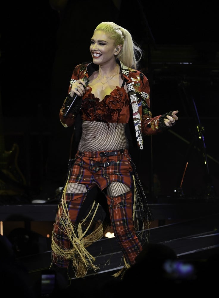 Jul 27, 2016; West Palm Beach, FL, USA; Recording artist Gwen Stefani performs at the Perfect Vodka Amphitheater.  Mandatory Credit: Ron Elkman-USA TODAY NETWORK