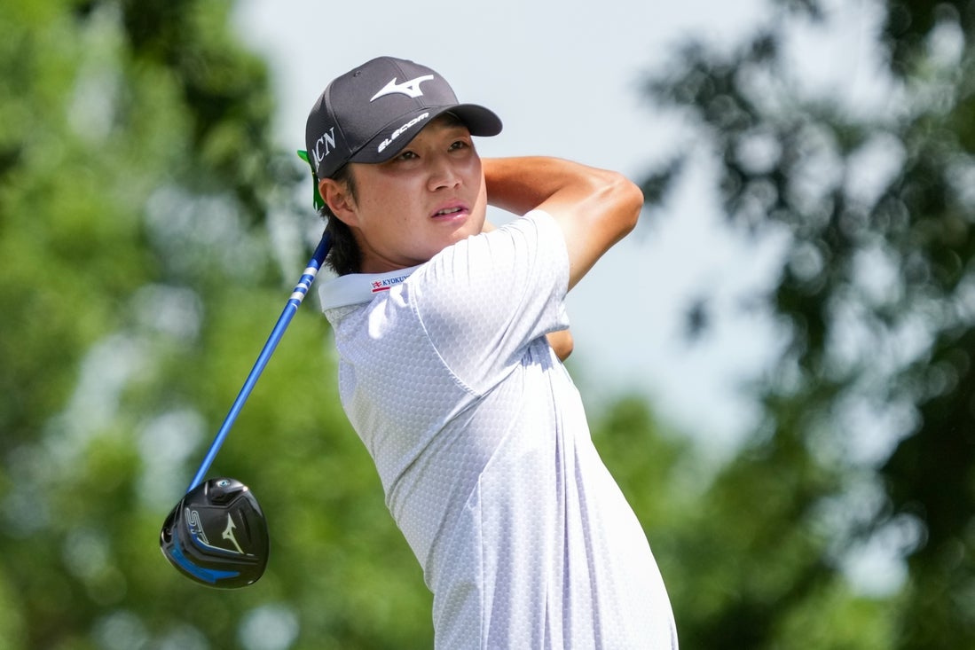 Kensei Hirata joins Chandler Blanchet atop Bermuda leaderboard