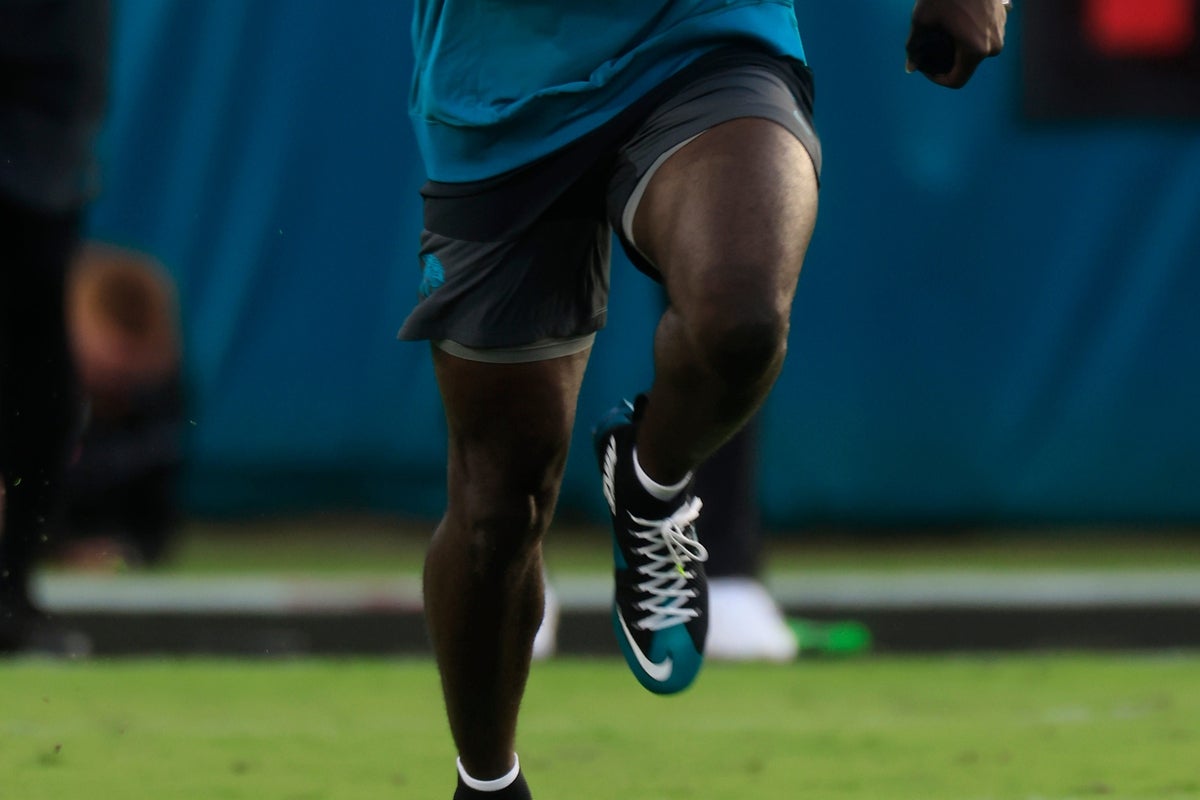 Jacksonville Jaguars wide receiver Brian Thomas Jr. (7) warms up before an NFL football matchup at EverBank Stadium, Monday, Oct. 6, 2025, in Jacksonville, Fla. The Jacksonville Jaguars edged the Kansas City Chiefs 31-28. [Corey Perrine/Florida Times-Union]
