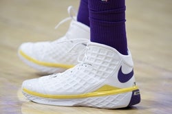 NBA: Dallas Mavericks at Los Angeles Lakers