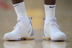 NBA: San Antonio Spurs at Los Angeles Lakers