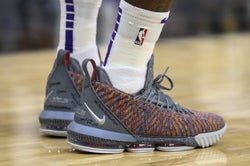 NBA: Los Angeles Lakers at San Antonio Spurs