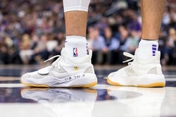 NBA: Los Angeles Lakers at Minnesota Timberwolves