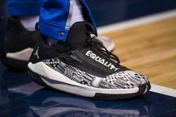 NBA: Milwaukee Bucks at Dallas Mavericks