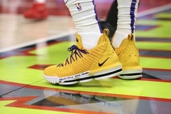 NBA: Los Angeles Lakers at Atlanta Hawks