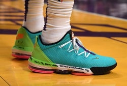 NBA: Preseason-Golden State Warriors at Los Angeles Lakers