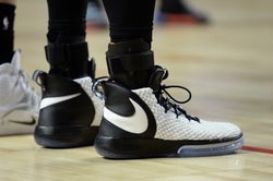 NBA: San Antonio Spurs at Phoenix Suns