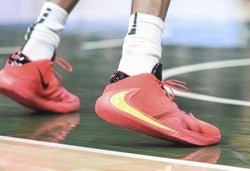 NBA: San Antonio Spurs at Milwaukee Bucks