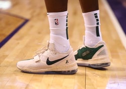 NBA: Milwaukee Bucks at Phoenix Suns