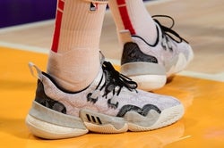 NBA: Atlanta Hawks at Los Angeles Lakers