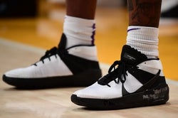 NBA: Atlanta Hawks at Los Angeles Lakers