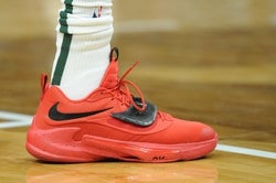 NBA: New York Knicks at Milwaukee Bucks