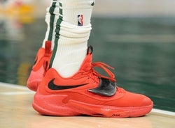 NBA: Atlanta Hawks at Milwaukee Bucks