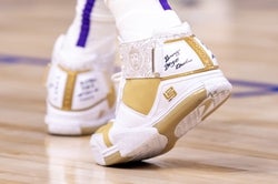 NBA: Los Angeles Lakers at Detroit Pistons