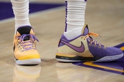 NBA: San Antonio Spurs at Los Angeles Lakers