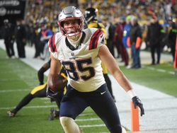 Dec 7, 2023; Pittsburgh, Pennsylvania, USA;  New England Patriots tight end Hunter Henry (85) reacts after scoring a touchdown against the Pittsburgh Steelers during the second quarter at Acrisure Stadium. Mandatory Credit: Philip G. Pavely-USA TODAY Sports