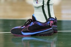 NBA: San Antonio Spurs at Milwaukee Bucks
