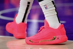 NBA: New York Knicks at Los Angeles Lakers