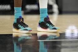 NBA: Charlotte Hornets at San Antonio Spurs