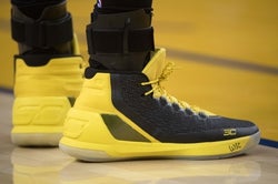NBA: Milwaukee Bucks at Golden State Warriors