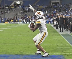 Buffalo vs Minnesota Prediction 8/28/25 College Football Picks Today