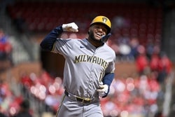 Brewers vs Cubs Prediction 5/2/25 MLB Picks Today