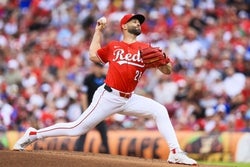 Reds vs Brewers Prediction 8/15/25 MLB Picks Today