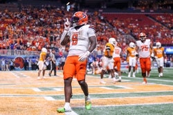 Syracuse vs UConn Prediction Football Picks Today 9/6/25