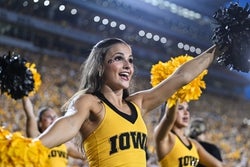 Iowa vs Oregon Prediction Football Picks Today 11/8/25