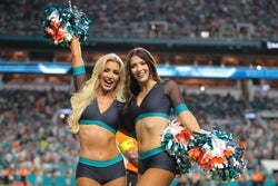 Browns vs Dolphins Prediction 10/19/25 NFL Picks Today