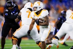 Tennessee vs Oklahoma Prediction Football Picks Today 11/1/25