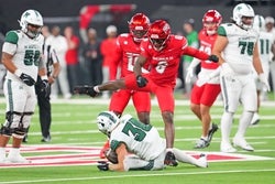 Hawaii vs Wyoming Prediction Football Picks Today 11/29/25