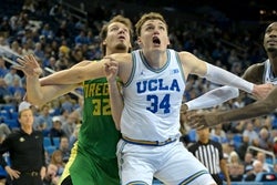 Oregon vs Omaha Prediction 12/28/25 College Basketball Picks Today