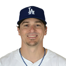 Enrique Hernandez logo