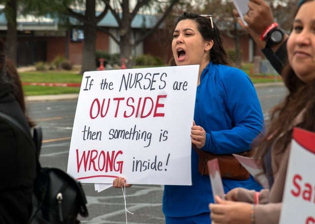 Nurses hold rally to protest short staffing