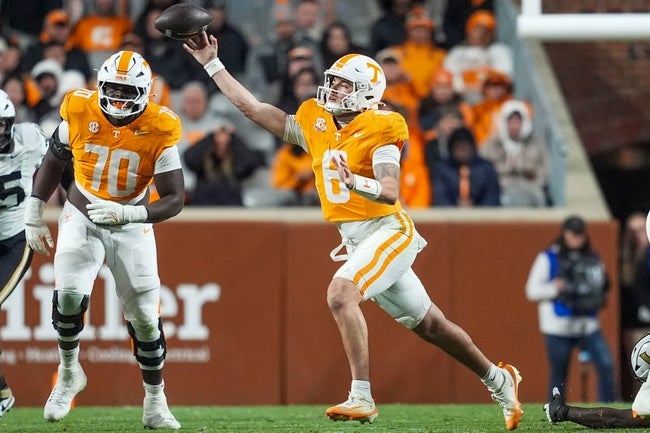 Illinois vs Tennessee Prediction Football Picks Today 12/30/25